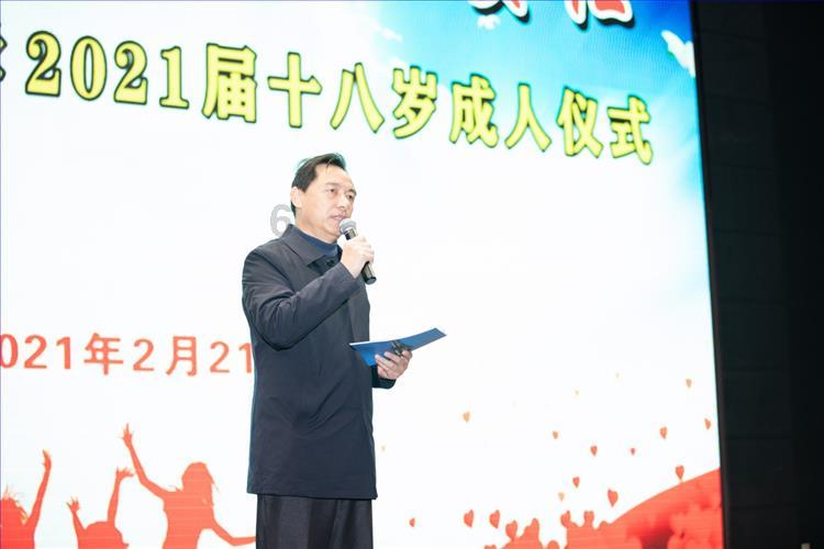 救援受困的鬃狼