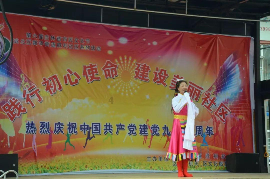 特朗普：梅拉尼娅“我是史上最帅美国总统吗”，她说“绝对是”游戏画面