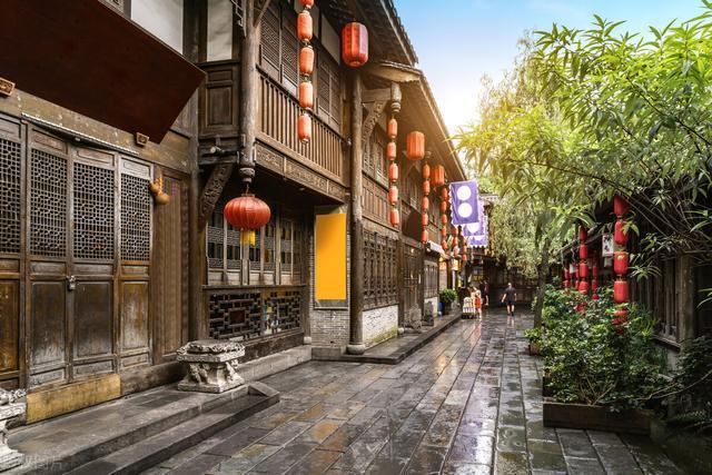 摩根大通分析师警告称美股出现互联网泡沫式的市场集中 前10大股票所占份额正接近2000年的历史峰值